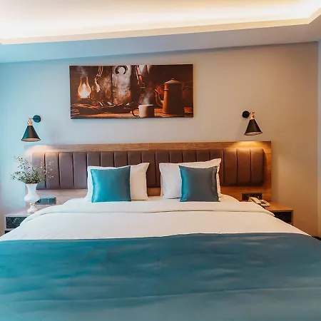 Port Hotel 3*