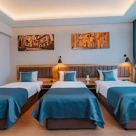 Hotell Port 3*