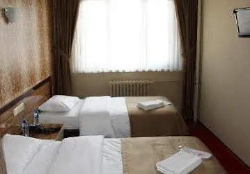 Hotell Port 3*